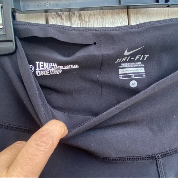 Nike  Black Mesh Capri Leggings - Picture 5 of 8